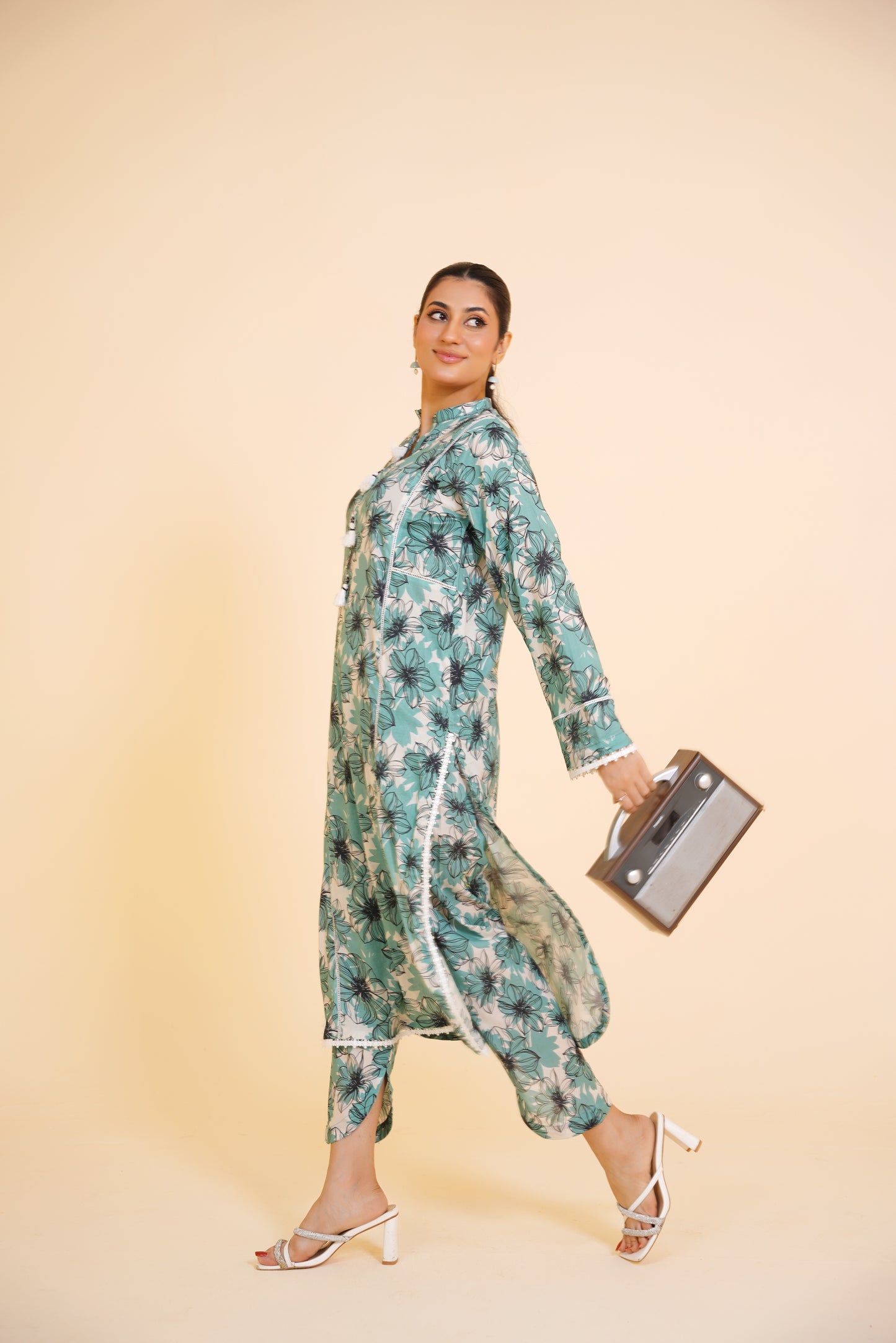 Aqua Bloom – Breezy 2 Piece Printed Lawn Suit