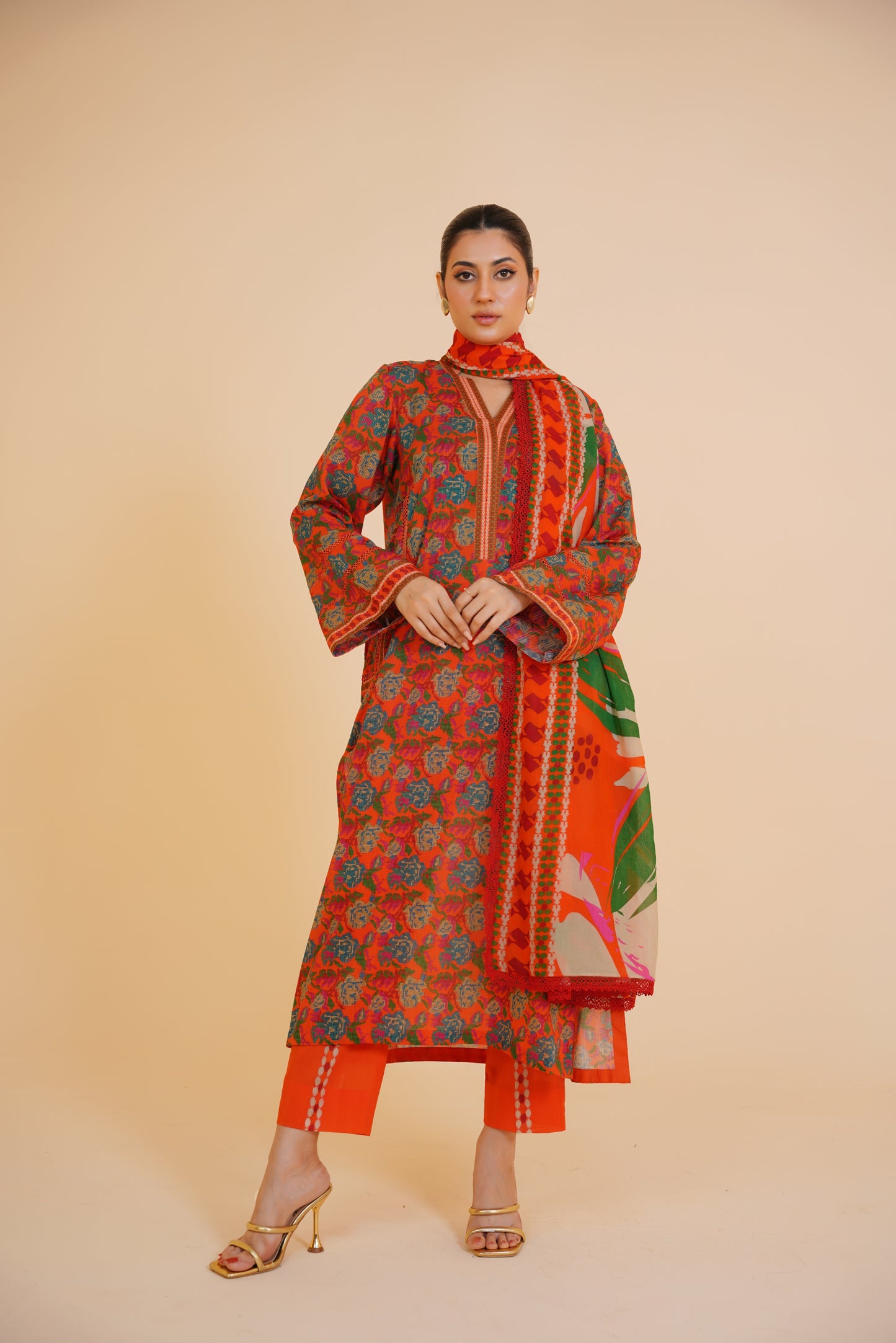 Scarlet Grace – Bold Print 3-Piece Lawn Suit