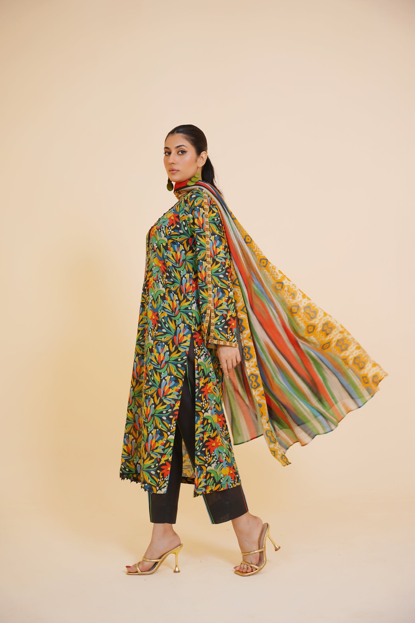 Garden Fiesta – Multicolor 3 Piece Printed Lawn Suit